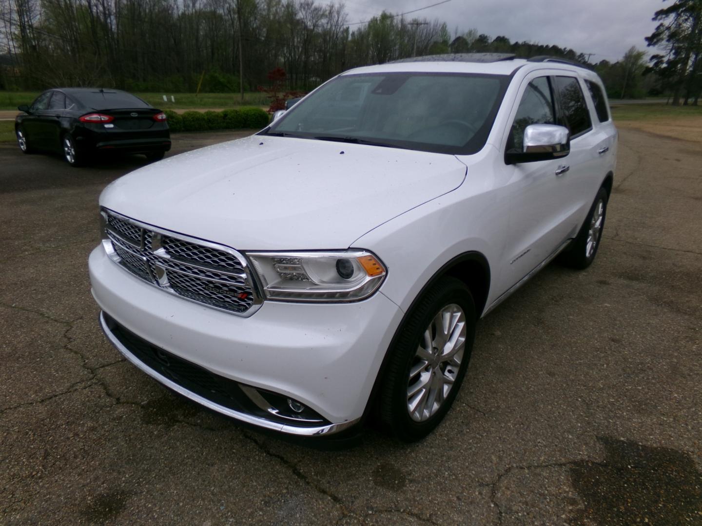 2014 Dodge Durango Citadel AWD (1C4RDJEG9EC) with an 3.6L V6 DOHC 24V engine, 8-Speed Automatic transmission, located at 401 First NE, Bearden, AR, 71720, (870) 687-3414, 33.726528, -92.611519 - Photo#0